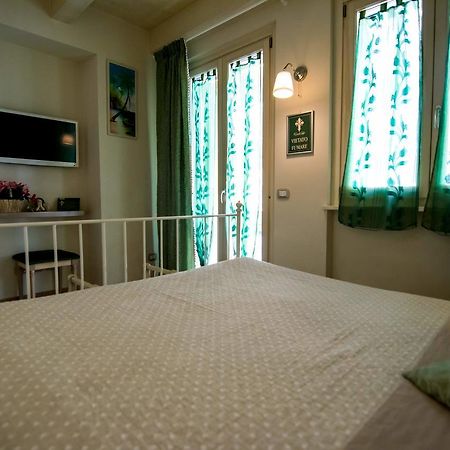 Il Piccolo Giglio Bed & Breakfast Porto SantʼElpidio Dış mekan fotoğraf